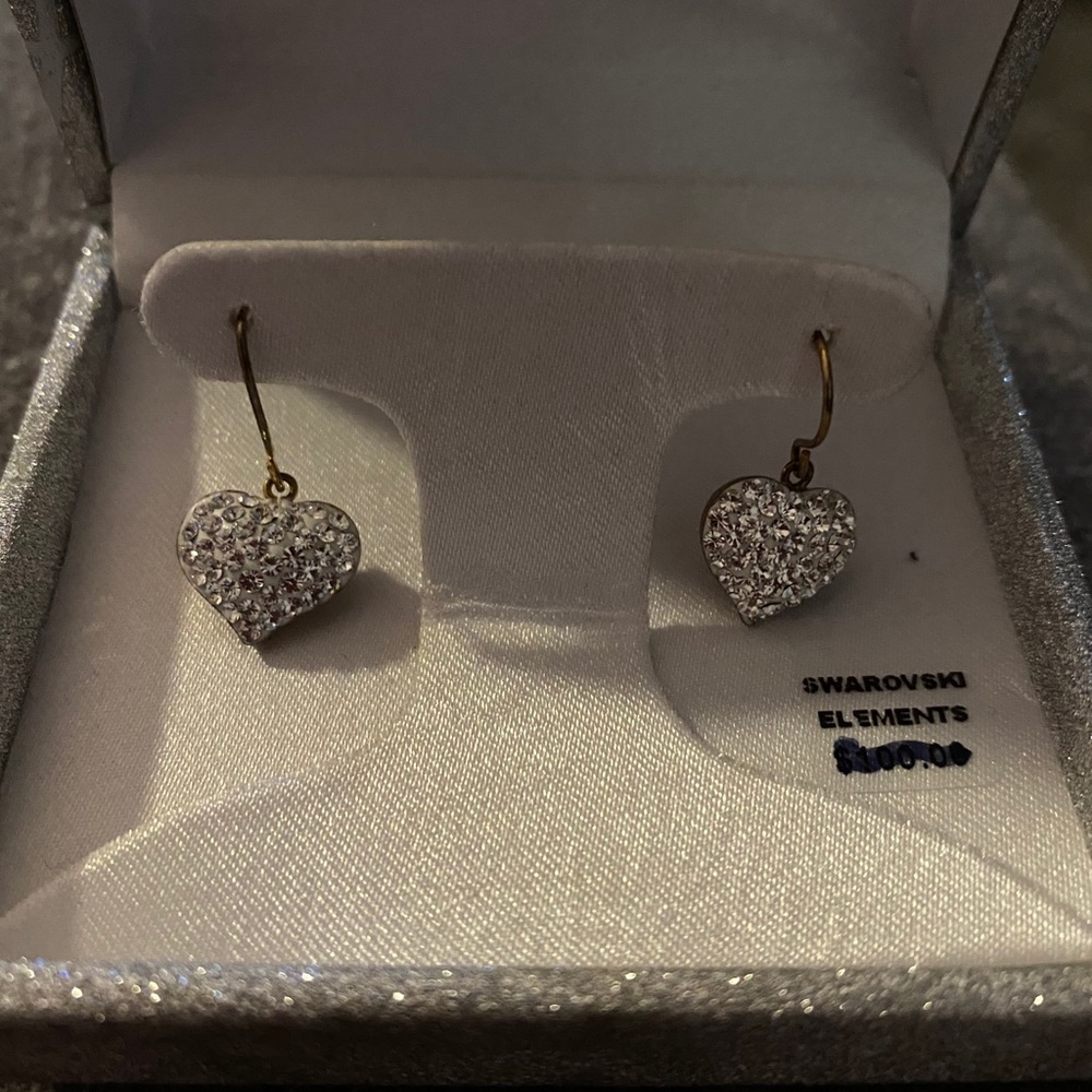 FREE SHIPPING Swarovski earrings
